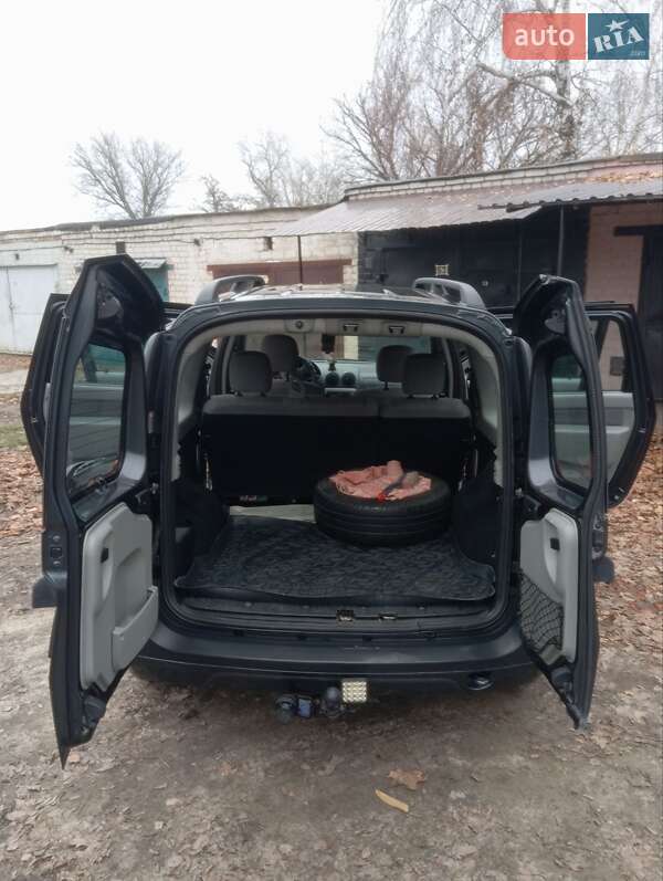 Универсал Dacia Logan MCV 2008 в Чернигове