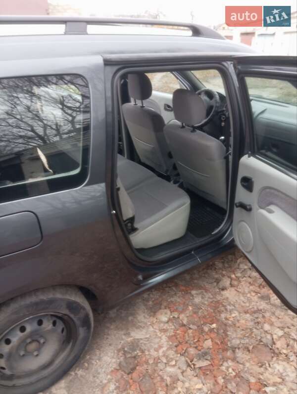 Универсал Dacia Logan MCV 2008 в Чернигове