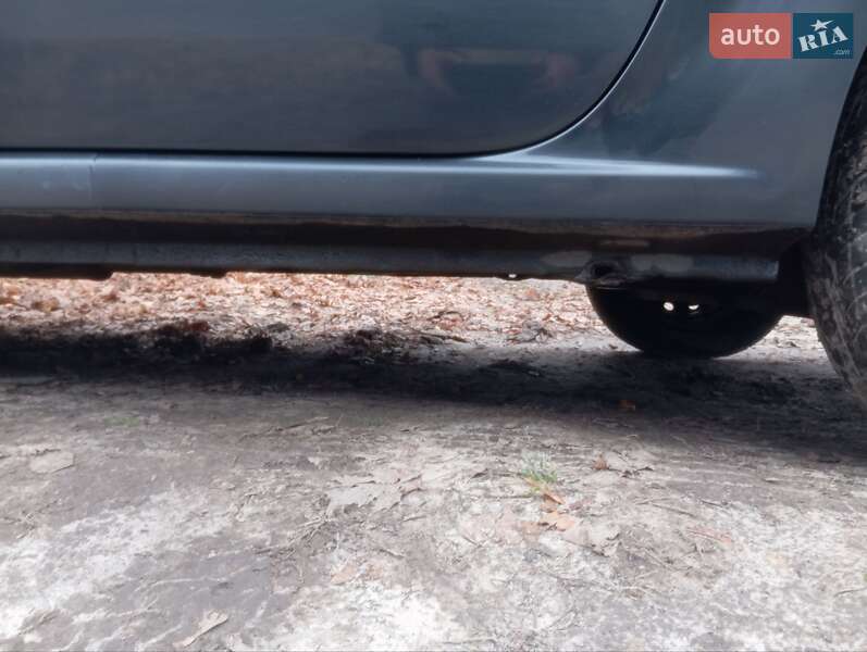 Универсал Dacia Logan MCV 2008 в Чернигове