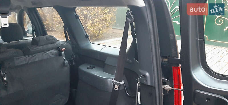 Універсал Dacia Logan MCV 2010 в Чернігові фото 28 Універсал Dacia Logan MCV 2010 в Чернігові