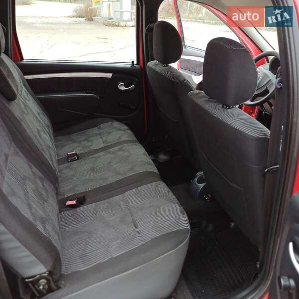 Універсал Dacia Logan MCV 2009 в Марганці фото 4 Універсал Dacia Logan MCV 2009 в Марганці