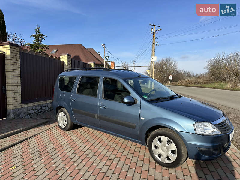 Универсал Dacia Logan MCV 2010 в Ромнах