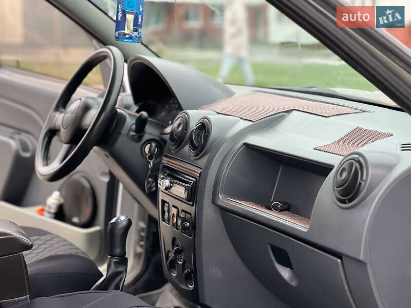 Универсал Dacia Logan MCV 2008 в Виннице фото 21 Универсал Dacia Logan MCV 2008 в Виннице