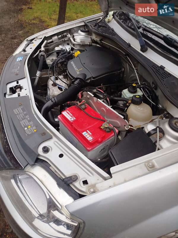 Универсал Dacia Logan MCV 2011 в Путивле