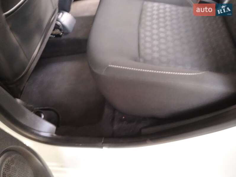 Универсал Dacia Logan MCV 2014 в Никополе фото 9 Универсал Dacia Logan MCV 2014 в Никополе