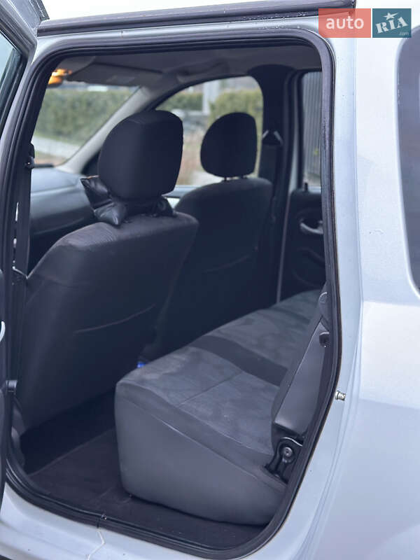 Універсал Dacia Logan MCV 2009 в Умані