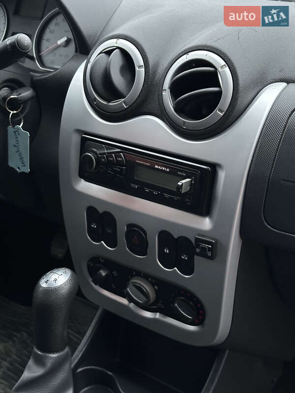 Універсал Dacia Logan MCV 2008 в Ромнах фото 26 Універсал Dacia Logan MCV 2008 в Ромнах