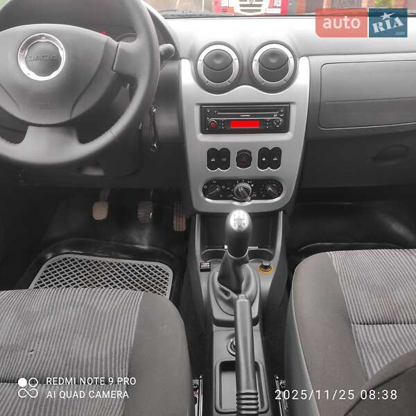 Універсал Dacia Logan MCV 2010 в Ромнах