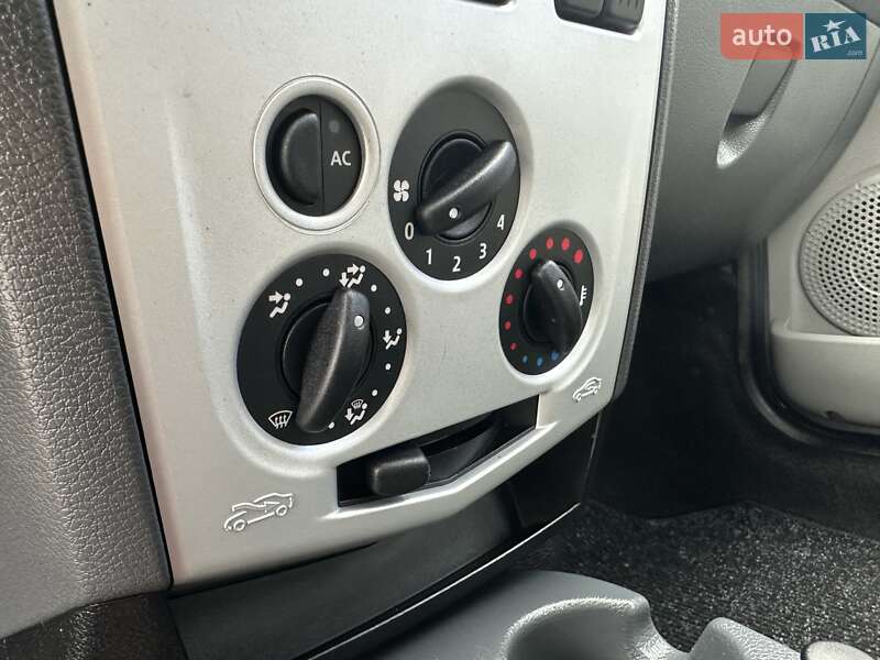 Універсал Dacia Logan MCV 2008 в Рівному