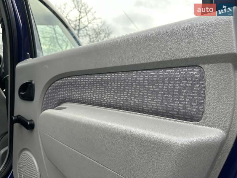 Універсал Dacia Logan MCV 2008 в Рівному