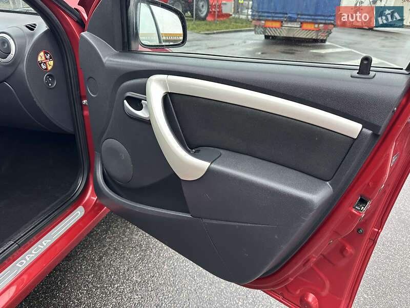 Универсал Dacia Logan MCV 2012 в Виннице фото 47 Универсал Dacia Logan MCV 2012 в Виннице