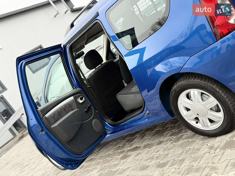 Універсал Dacia Logan MCV 2010 в Володимирі