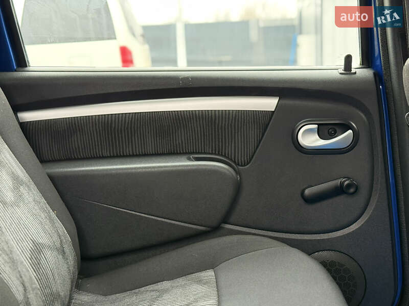 Універсал Dacia Logan MCV 2010 в Володимирі