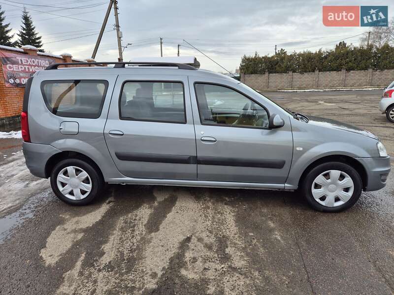 Універсал Dacia Logan MCV 2010 в Стрию