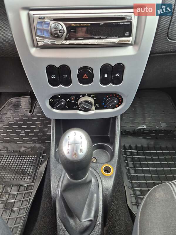 Універсал Dacia Logan MCV 2010 в Стрию