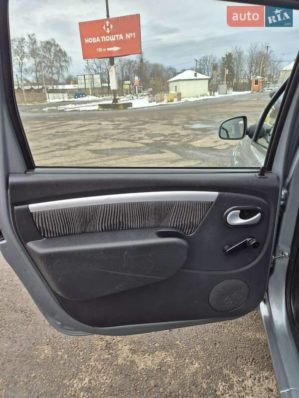 Універсал Dacia Logan MCV 2010 в Стрию