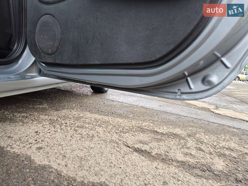 Універсал Dacia Logan MCV 2010 в Стрию