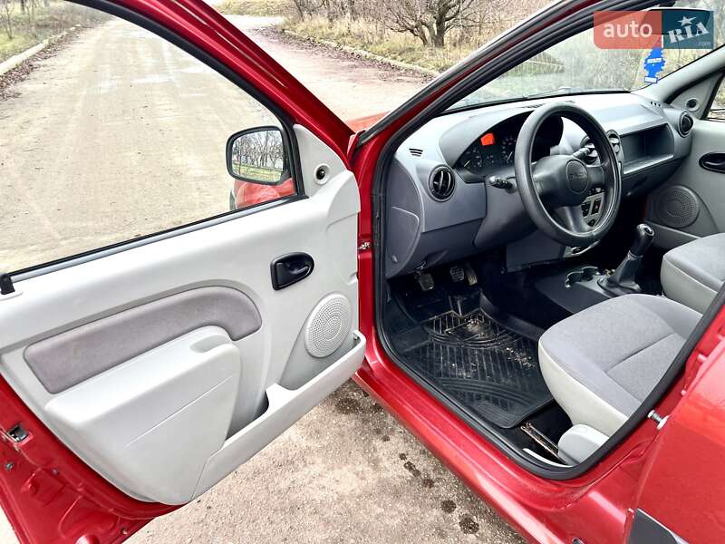 Универсал Dacia Logan MCV 2008 в Харькове