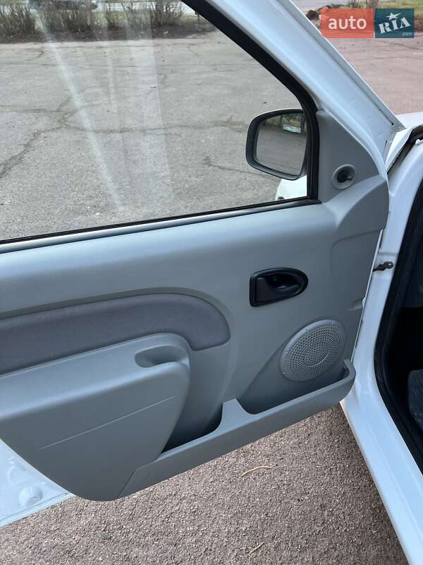 Универсал Dacia Logan MCV 2009 в Нежине фото 28 Универсал Dacia Logan MCV 2009 в Нежине