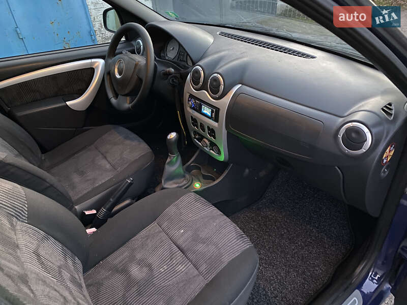 Универсал Dacia Logan MCV 2009 в Конотопе фото 25 Универсал Dacia Logan MCV 2009 в Конотопе