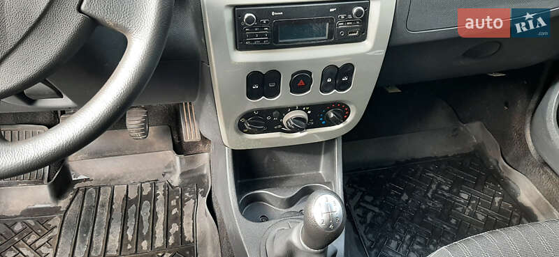 Универсал Dacia Logan MCV 2011 в Чернигове фото 43 Универсал Dacia Logan MCV 2011 в Чернигове