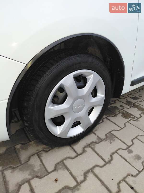 Универсал Dacia Logan MCV 2016 в Львове фото 5 Универсал Dacia Logan MCV 2016 в Львове