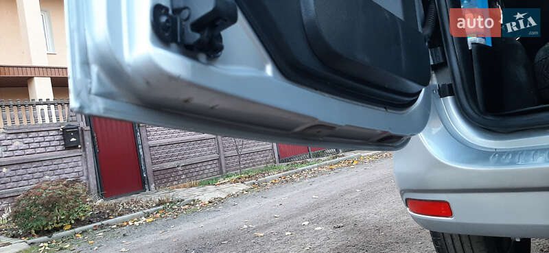 Универсал Dacia Logan MCV 2010 в Чернигове фото 35 Универсал Dacia Logan MCV 2010 в Чернигове