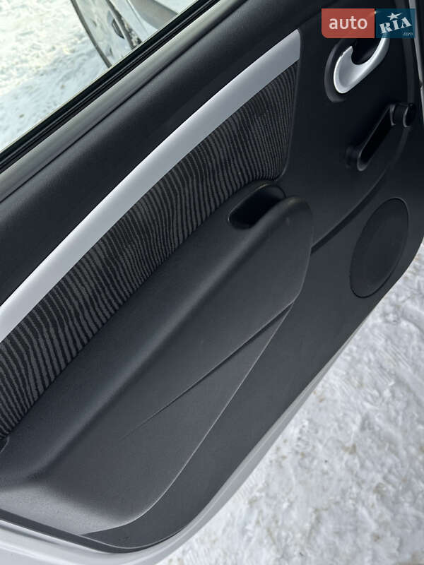 Універсал Dacia Logan MCV 2009 в Ромнах фото 27 Універсал Dacia Logan MCV 2009 в Ромнах