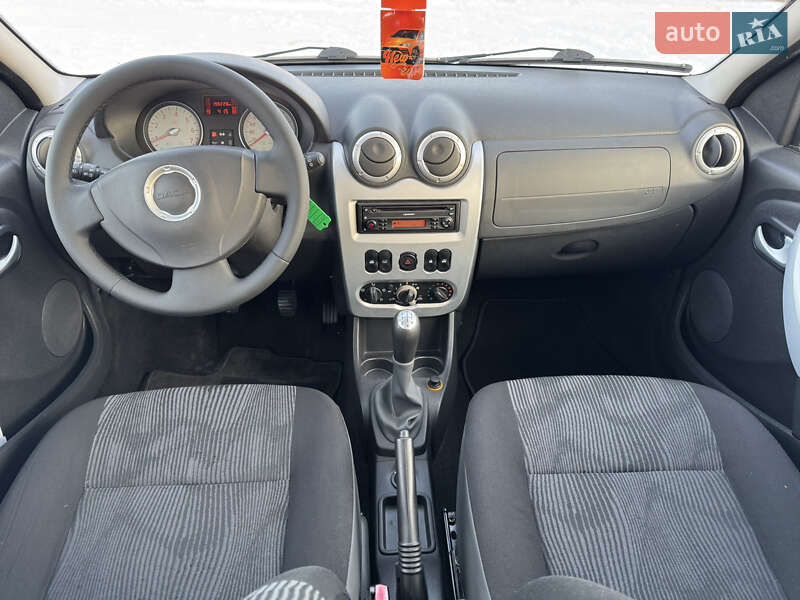 Универсал Dacia Logan MCV 2009 в Житомире