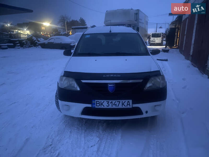 Универсал Dacia Logan MCV 2008 в Луцке