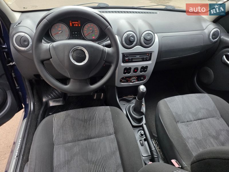 Седан Dacia Logan MCV 2010 в Ивано-Франковске