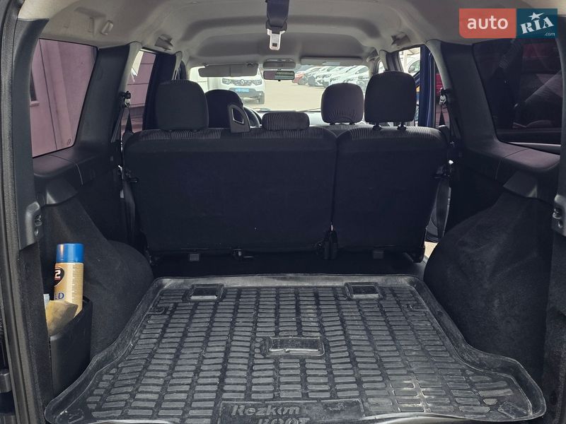 Седан Dacia Logan MCV 2010 в Ивано-Франковске