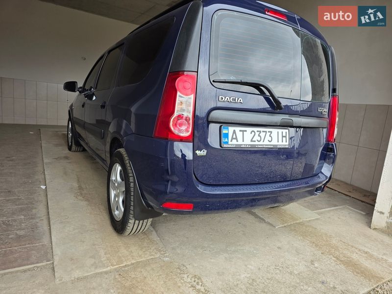 Седан Dacia Logan MCV 2010 в Ивано-Франковске