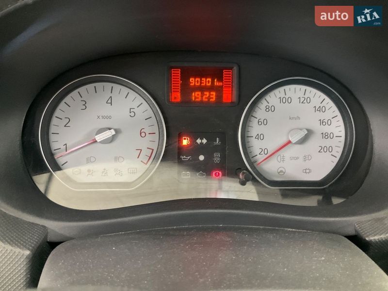 Седан Dacia Logan MCV 2010 в Ивано-Франковске