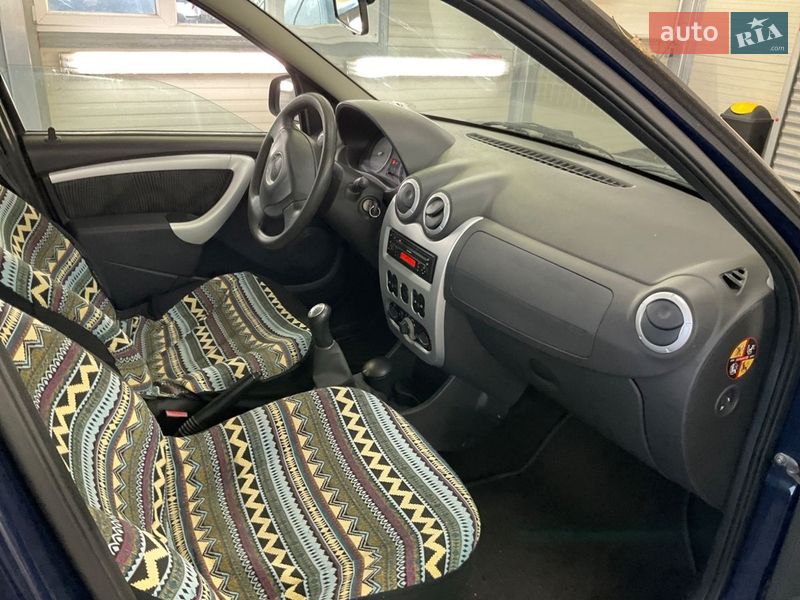 Седан Dacia Logan MCV 2010 в Ивано-Франковске