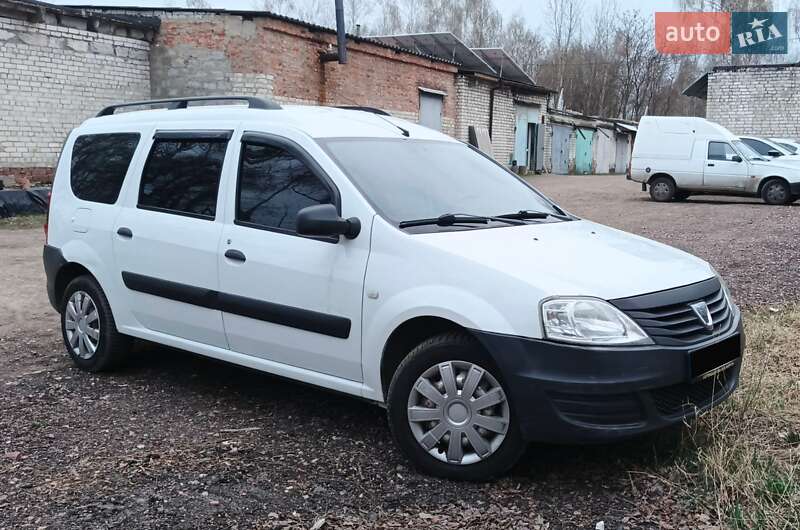 Универсал Dacia Logan MCV 2011 в Чернигове