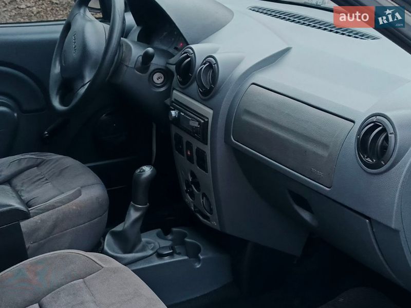 Универсал Dacia Logan MCV 2011 в Чернигове