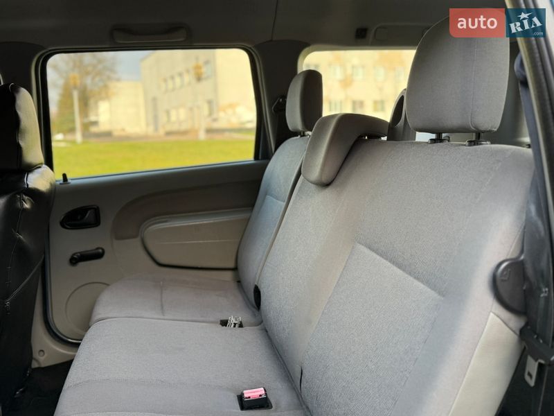 Универсал Dacia Logan MCV 2009 в Ровно
