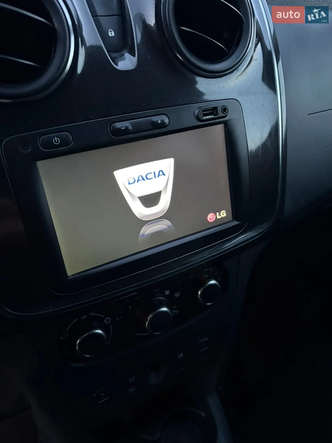 2017 Dacia Logan - мініатюра 22
