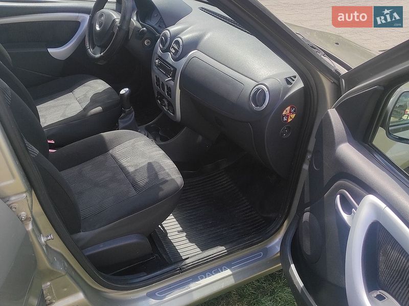 Универсал Dacia Logan MCV 2009 в Львове