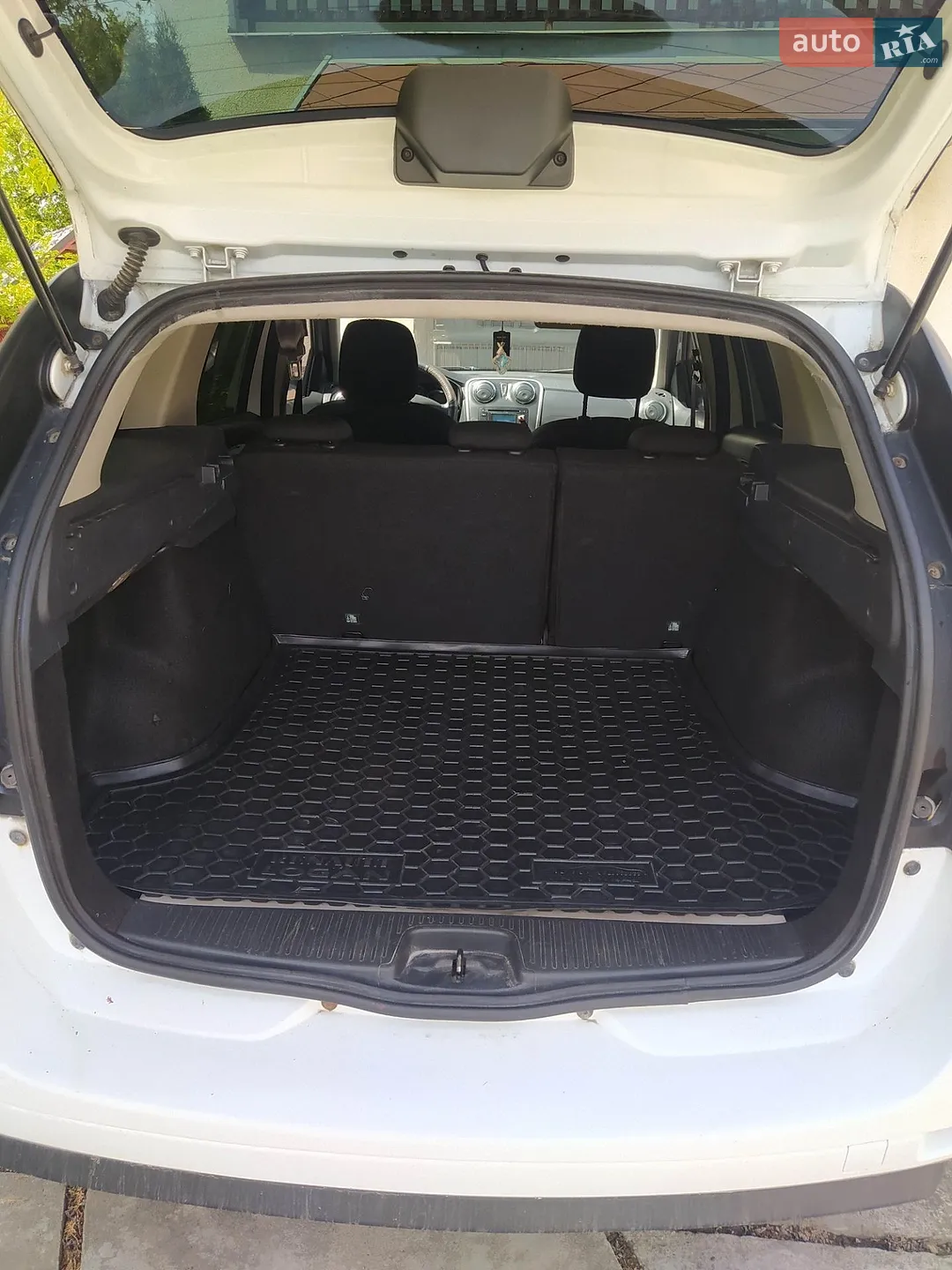 2014 Dacia Logan - мініатюра 18