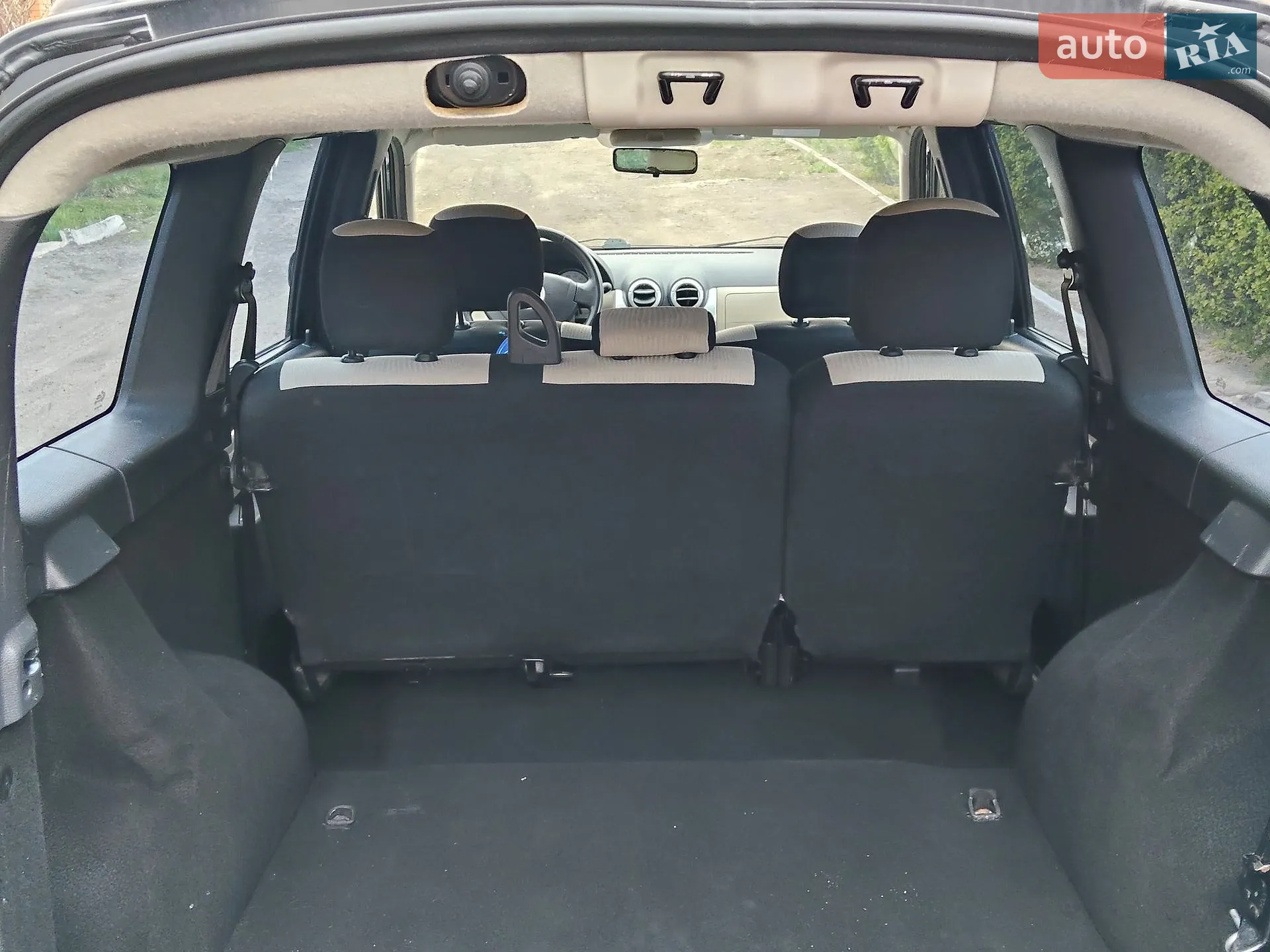 2010 Dacia Logan - мініатюра 19