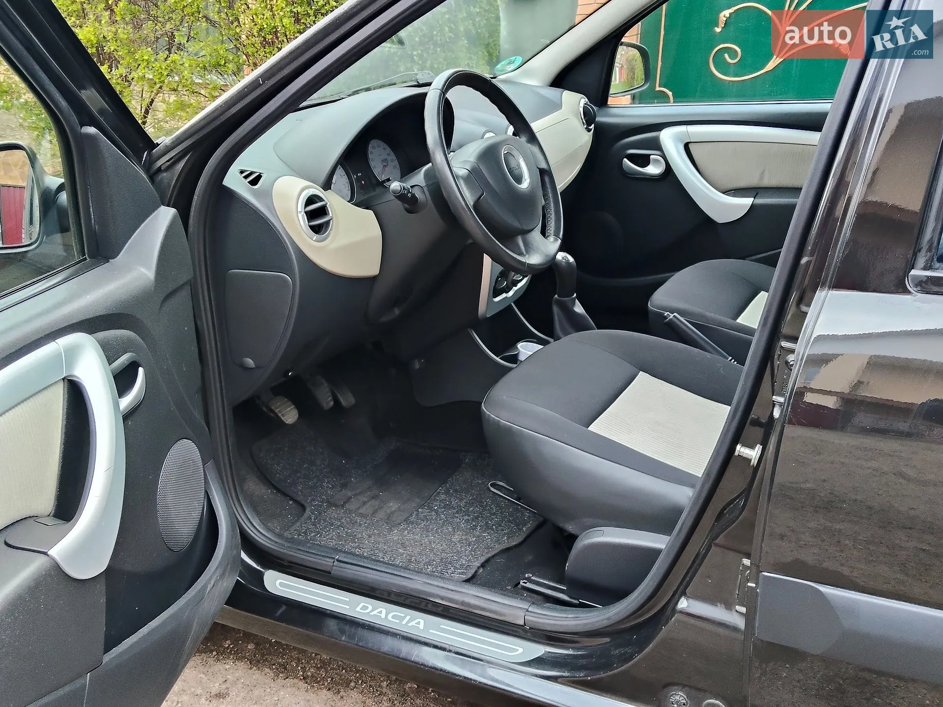 2010 Dacia Logan - мініатюра 28
