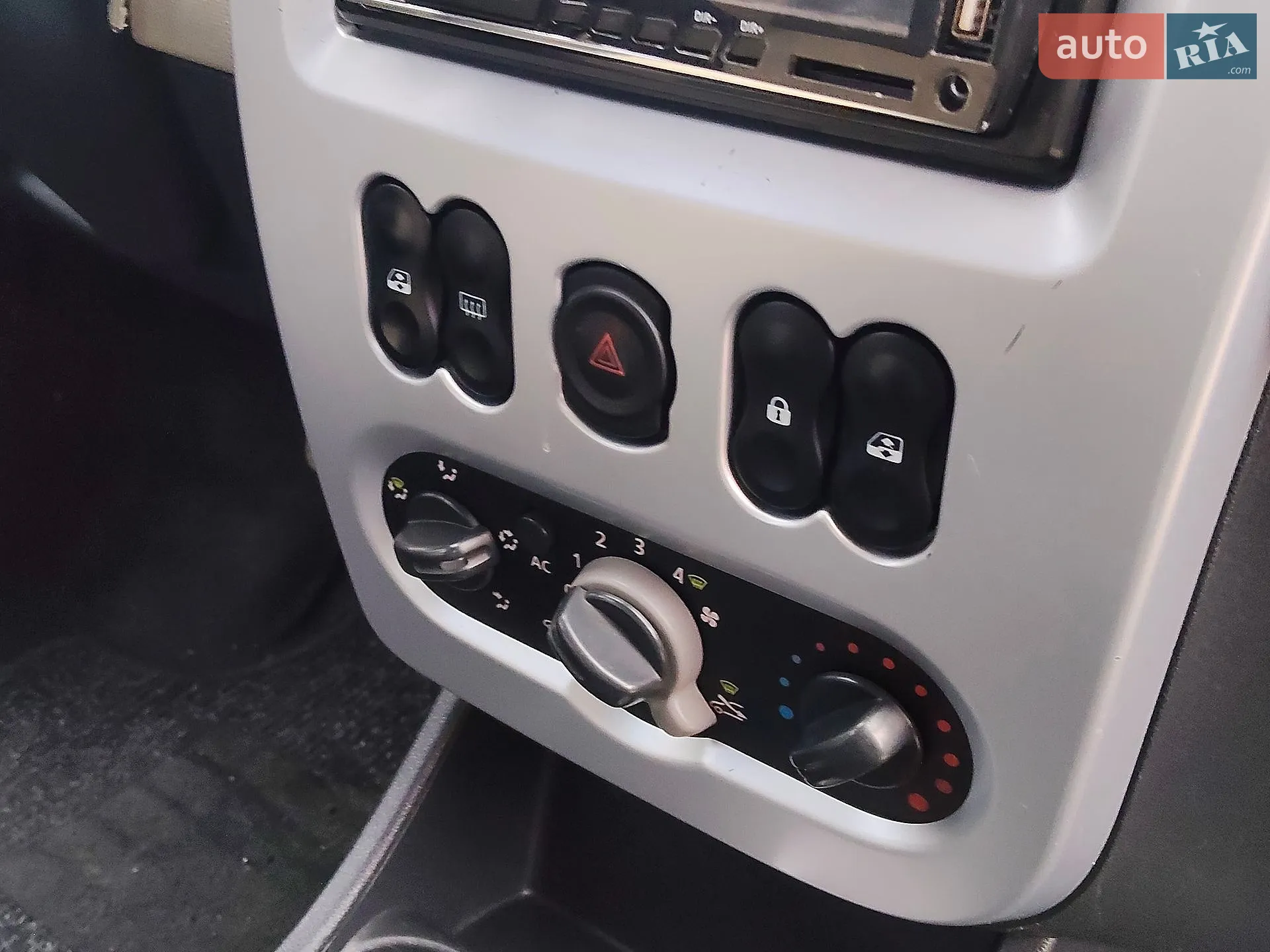 2010 Dacia Logan - мініатюра 43