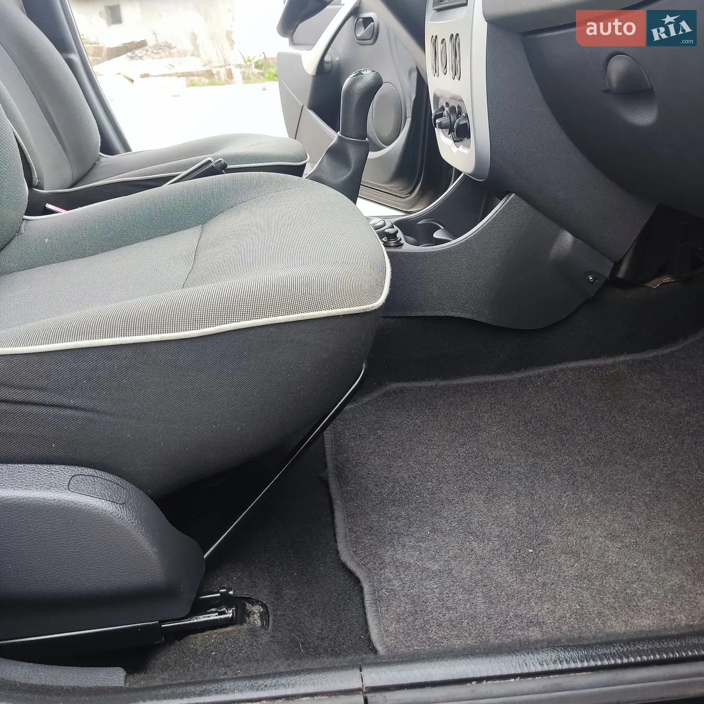 2012 Dacia Logan - мініатюра 21