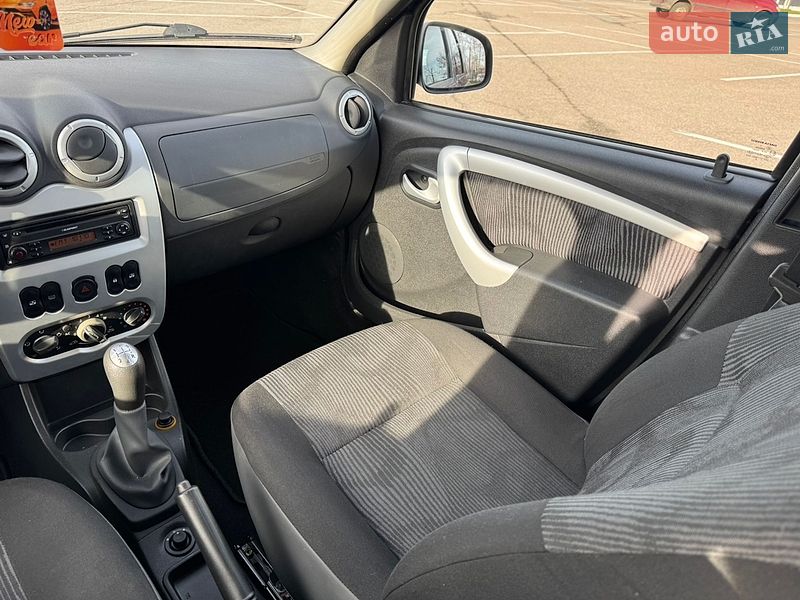 Универсал Dacia Logan MCV 2009 в Житомире