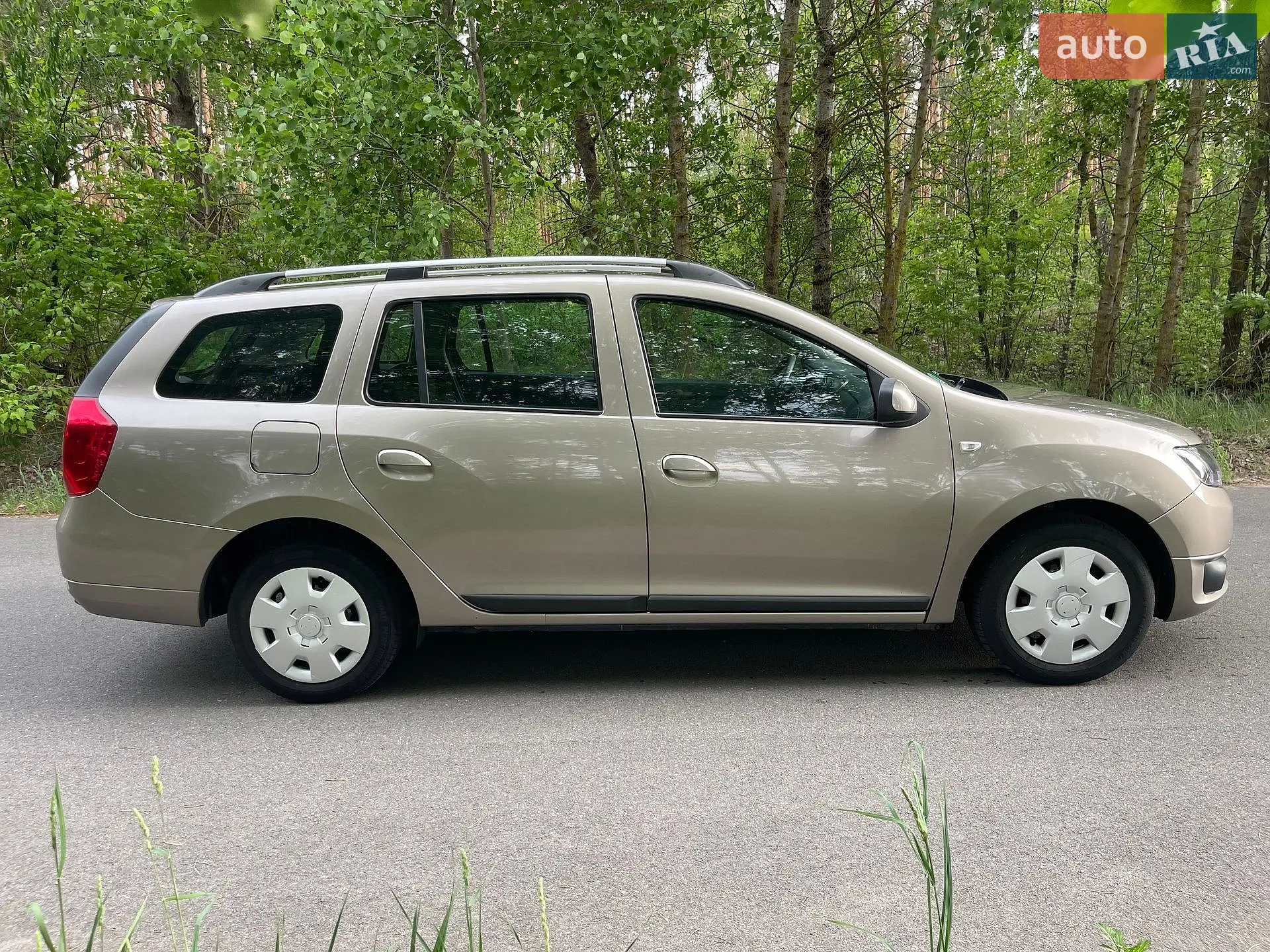 2014 Dacia Logan - мініатюра 8