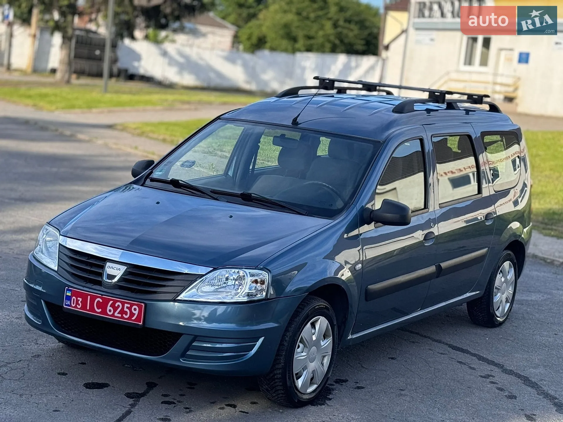 2010 Dacia Logan - мініатюра 2