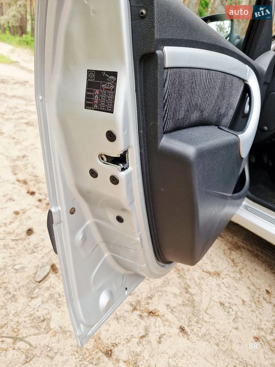 2010 Dacia Logan - мініатюра 42