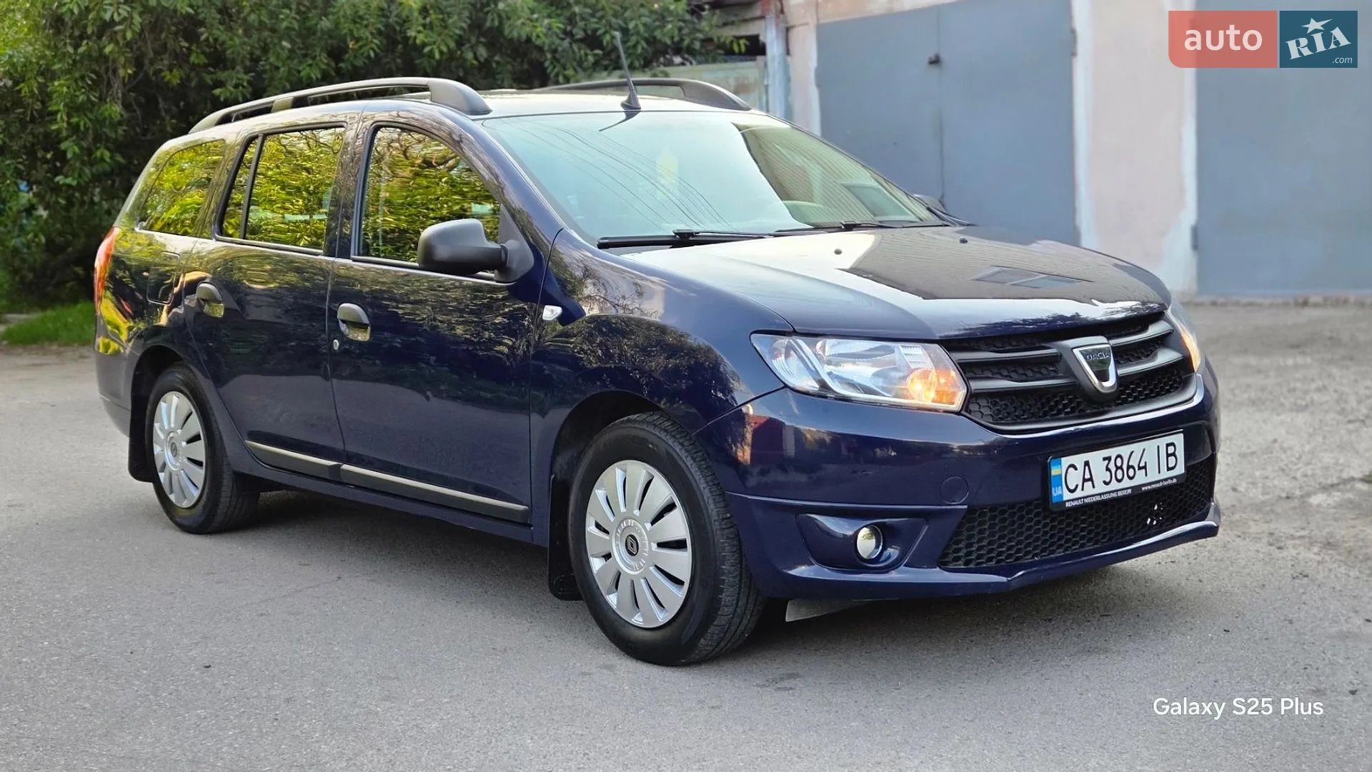 2015 Dacia Logan - фото 1